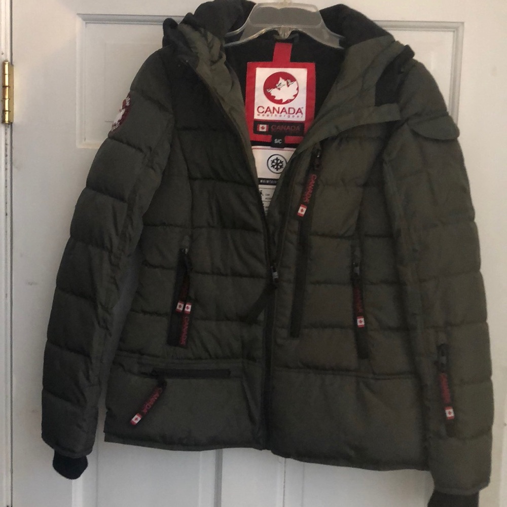 New but no tags. Canada coat